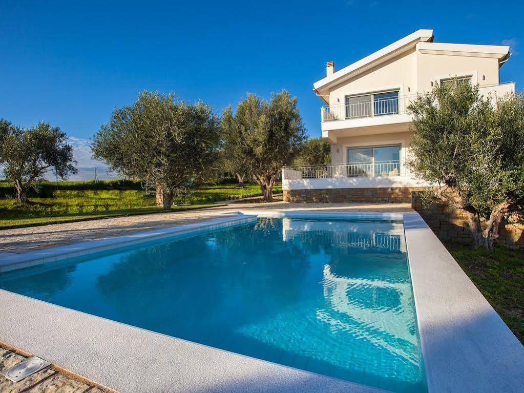Abelia Luxurious Villas Фінікунда Екстер'єр фото